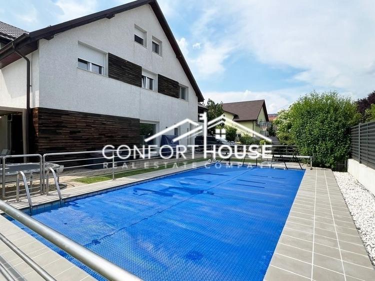 Casă individuală cu 7 camere cu Piscina în Iancu Nicolae