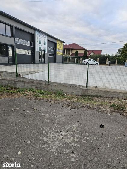 Teren de 3472 mp, în Vânători