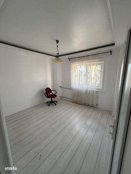 Apartament cu 2 camere semidecomandat, mobilat în Moșilor