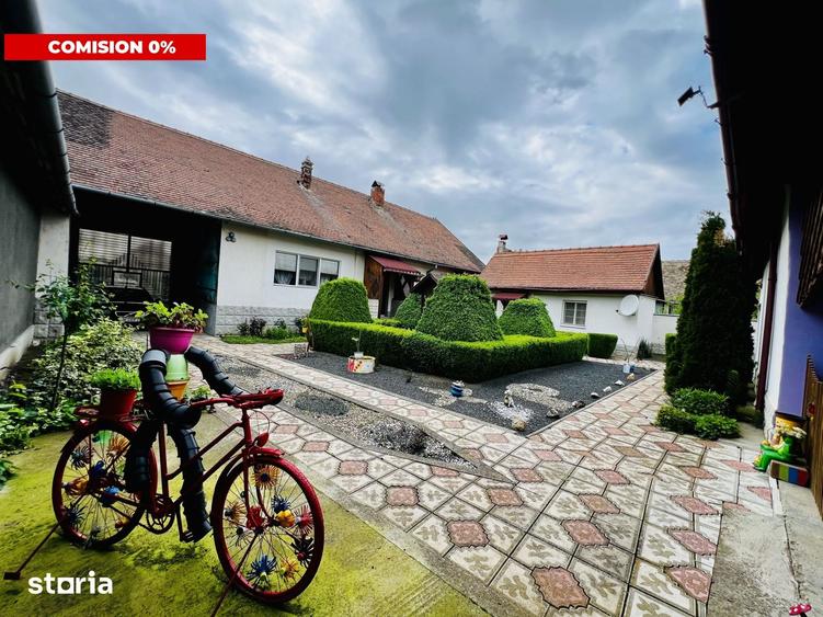 Casă cu 5 camere cu Teren 1735 Mp în Liebling