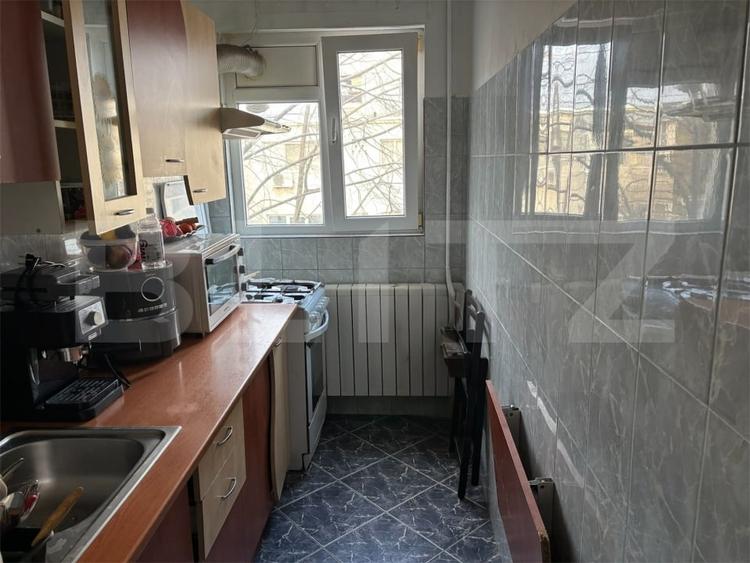 Apartament cu 2 camere semidecomandat, mobilat în Mihai Bravu