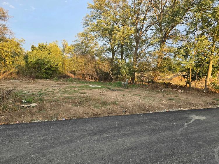 Teren Construcții intravilan de 1000 mp, în Tuzla