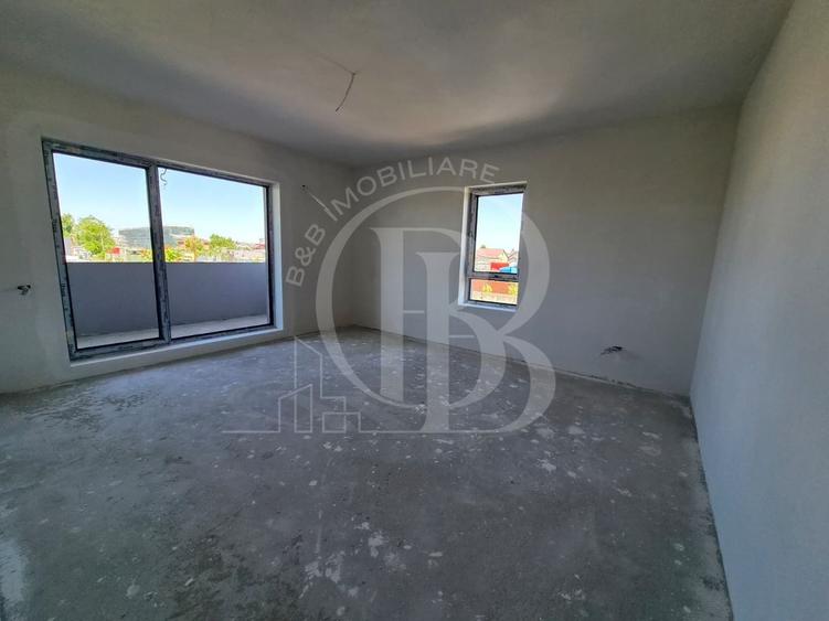 Apartament cu 3 camere decomandat în Theodor Pallady