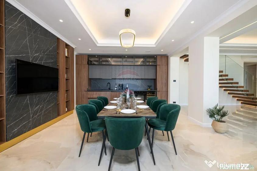 Apartament cu 4 camere decomandat în Olimp
