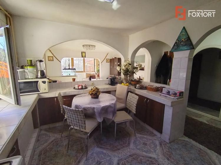 Apartament cu 3 camere, mobilat în Vlădeasa