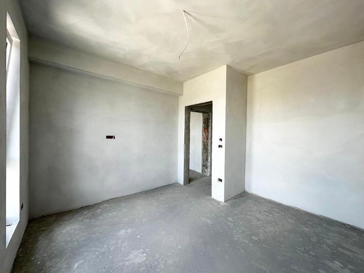 Duplex cu 4 camere cu Canalizare în Moșnița Nouă