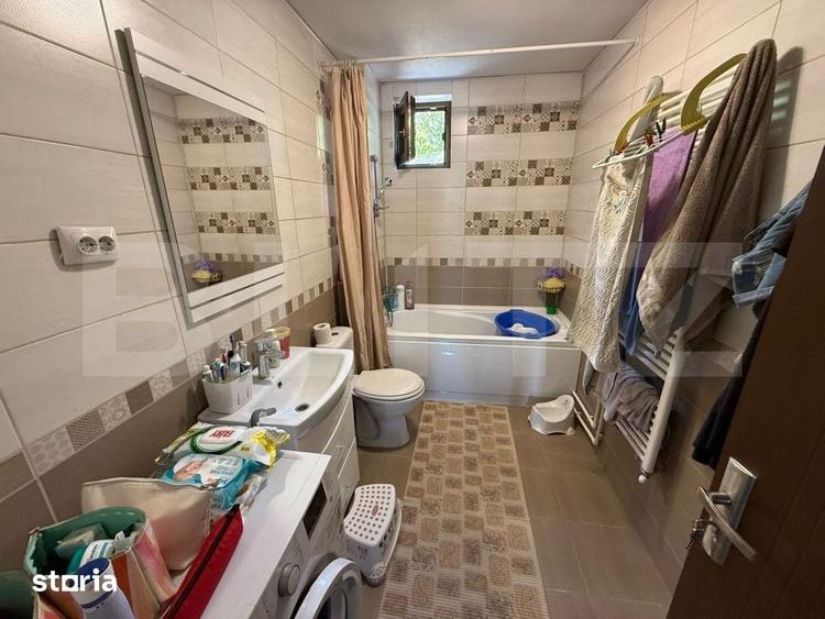 Casă cu 5 camere cu Teren 481 Mp în Malu Mare