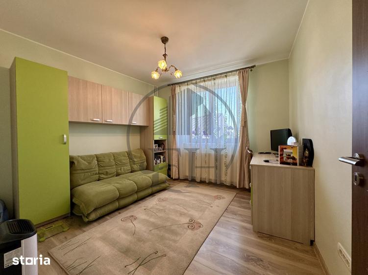 Casă cu 7 camere decomandat cu Teren 441 Mp în Coiciu
