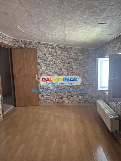 Casă cu 6 camere cu Teren 320 Mp în Calea Călărașilor