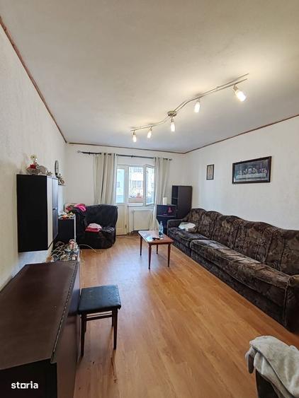 Apartament 3 camere liber la Vanzare ! - 1
