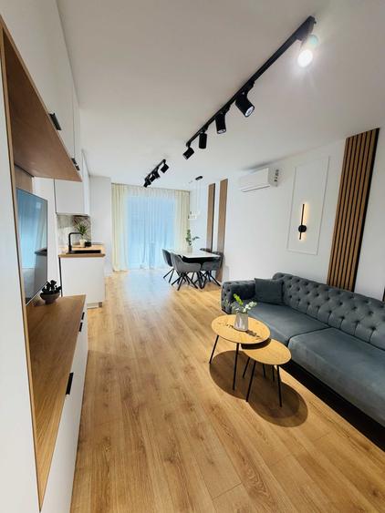 Apartament cu 2 camere decomandat în Central