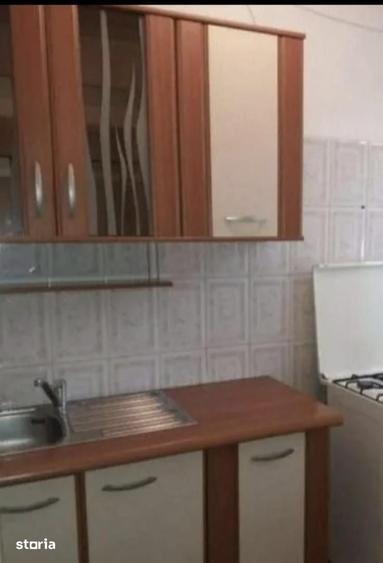 Garsonieră semidecomandată în Titan