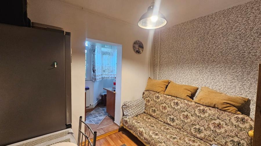Apartament cu 2 camere decomandat în Siderurgiștilor