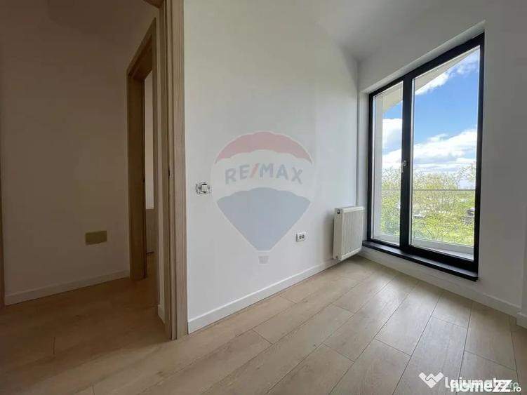 Apartament cu 4 camere semidecomandat în Pipera