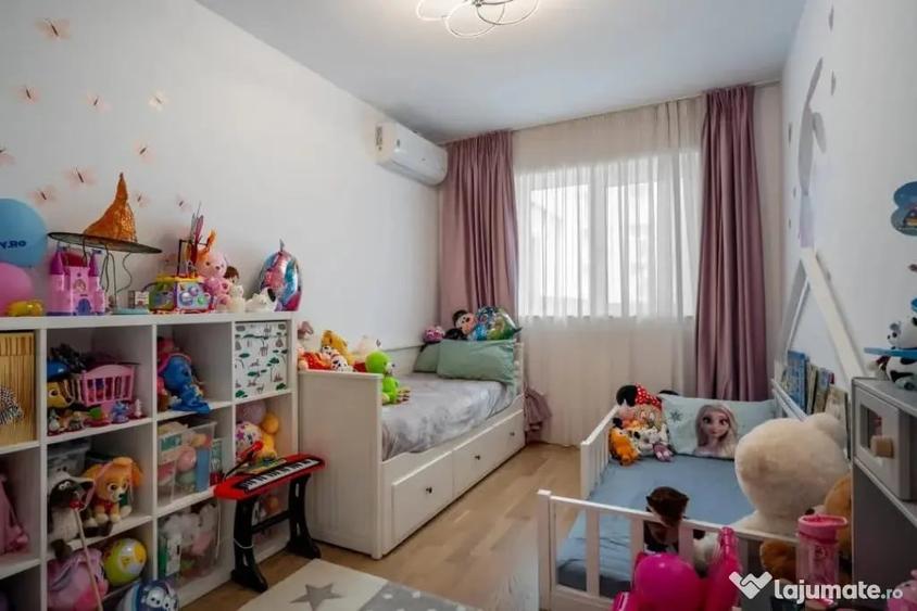 Apartament cu 3 camere decomandat în Ștefan cel Mare
