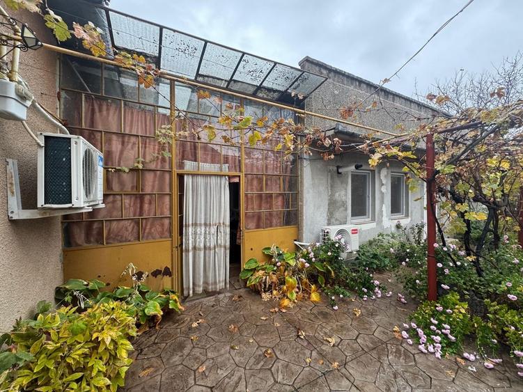 Casă individuală cu 7 camere cu Canalizare în Freidorf