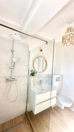 Apartament cu 2 camere semidecomandat în Florești