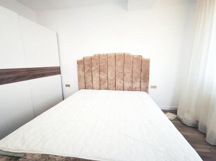 Apartament cu 2 camere decomandat în Politehnica