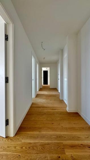 Apartament cu 3 camere decomandat în Pipera