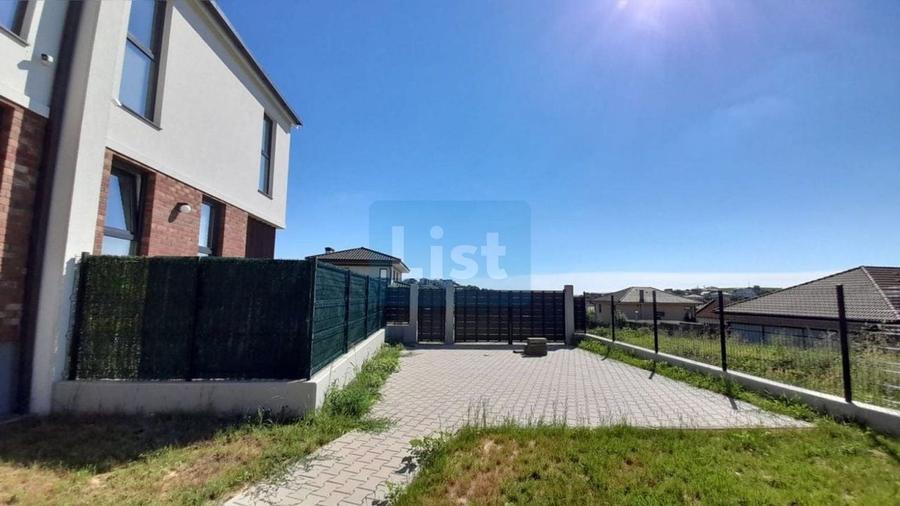 Casă cu 4 camere cu Canalizare în Dezmir