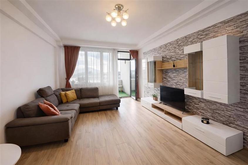 Apartament cu 2 camere decomandat, mobilat în Tractorul — fotografia 1