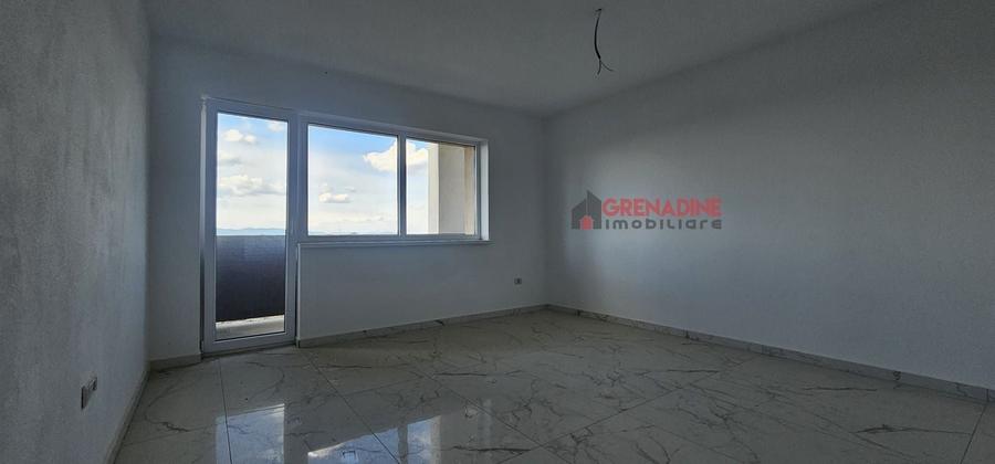 Apartament cu 3 camere decomandat în Sânpetru