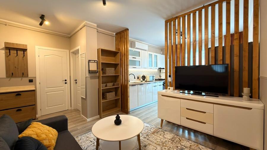 Apartament cu 2 camere semidecomandat, mobilat în Șelimbăr