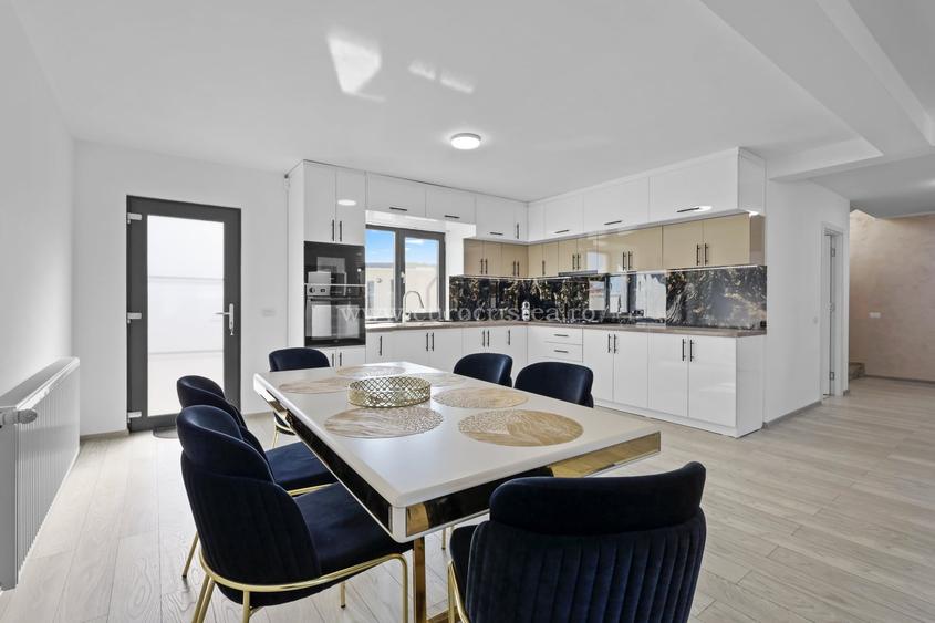 Casă cu 5 camere cu Teren 405 Mp în Central