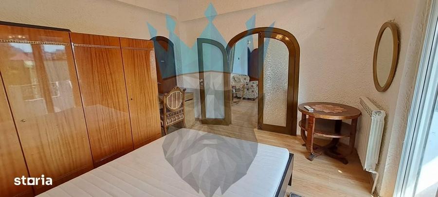 Apartament cu 3 camere în P-ța Romană