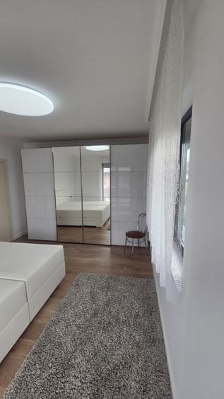 Apartament cu 2 camere decomandat, mobilat în Borhanci