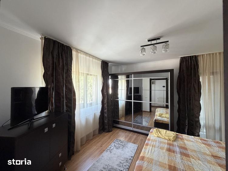 Casă cu 5 camere cu Teren 355 Mp în Central