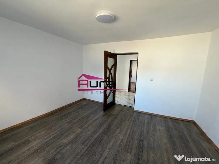Casă cu 3 camere cu Teren 230 Mp în Central