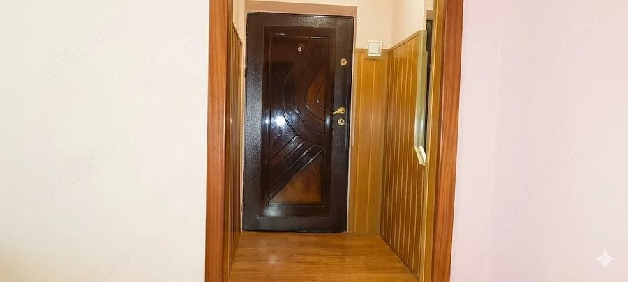Apartament cu 4 camere nedecomandat în Prelungirea Ferentari