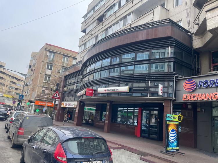 Spațiu comercial, de 470 mp, în Mihai Bravu