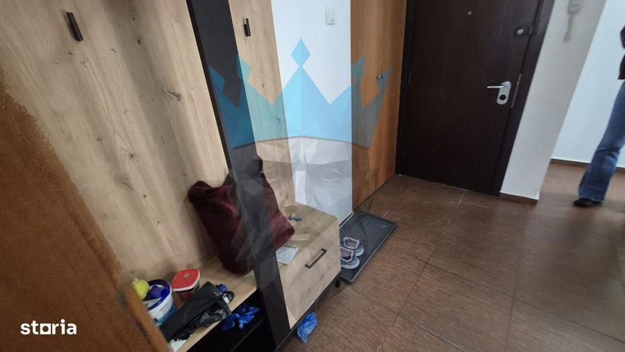 Apartament cu 3 camere, mobilat în Berceni