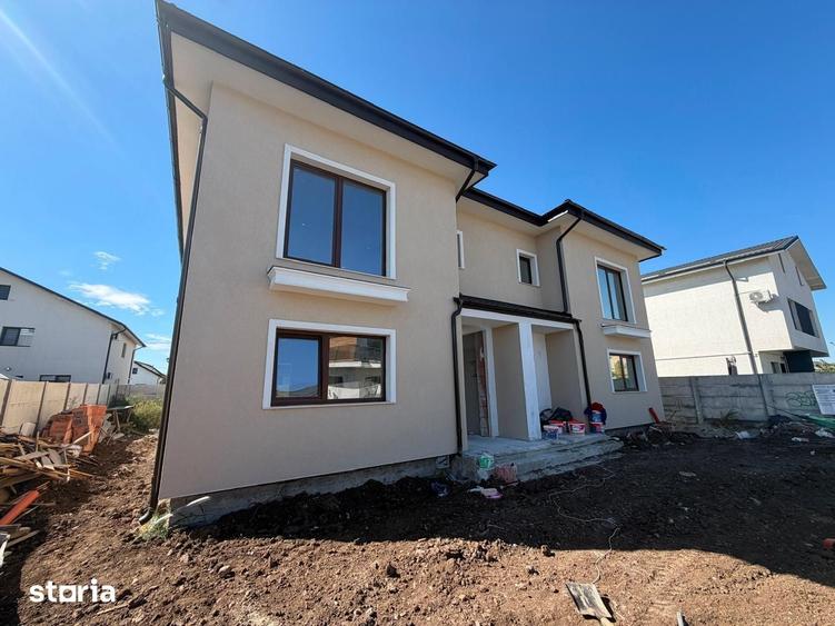 CASA DUPLEX, TOATE UTILITATILE, STRADA ASFALTATA, COMISION 0% - 1