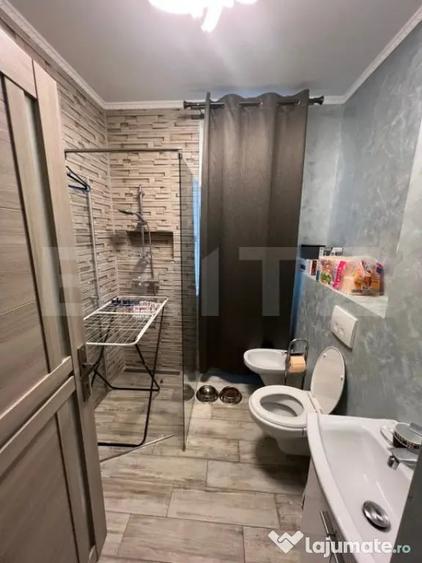 Apartament de vanzare, cu 3 camere, 92 mp, parcare, intermed - 5