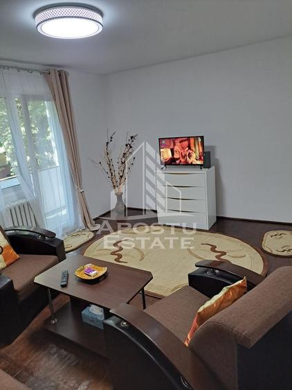 Apartament cu 2 camere decomandat în Medicină