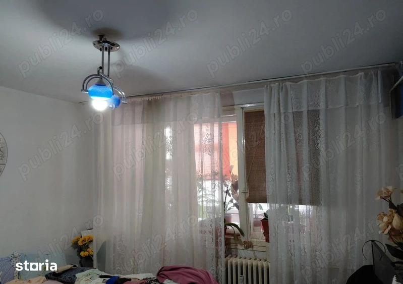 Apartament cu 2 camere semidecomandat în Giurgiului