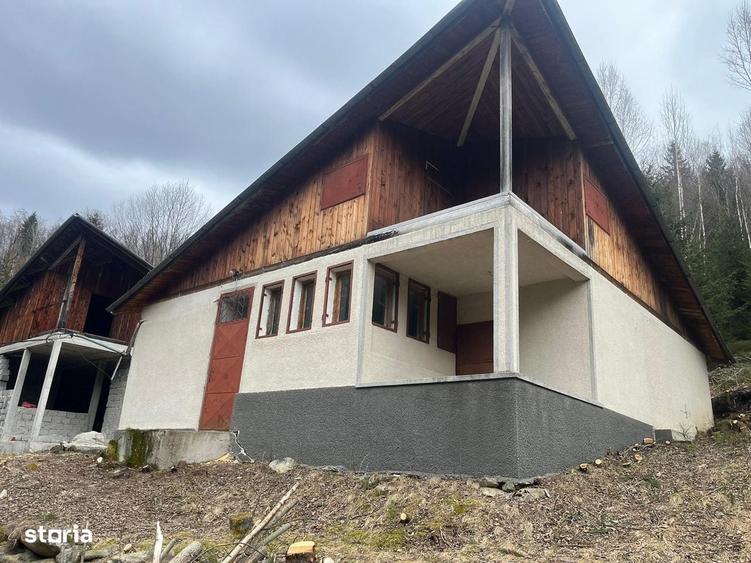 Casă cu 4 camere în Câmpu lui Neag