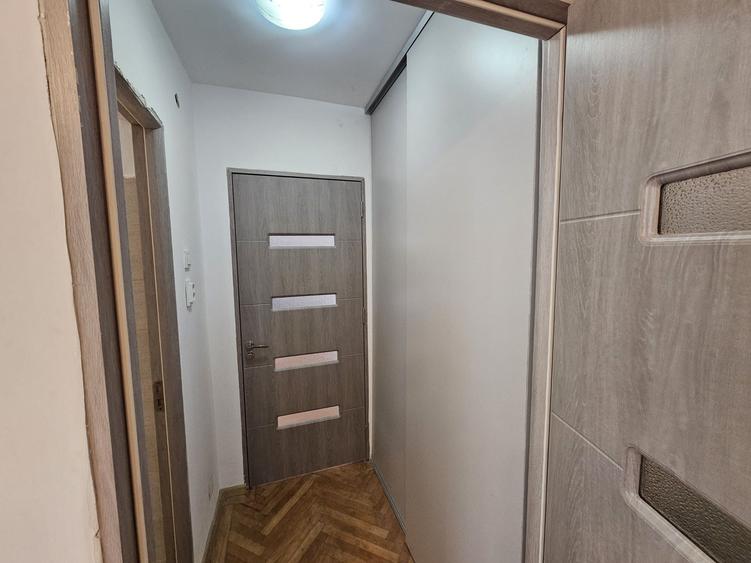 Apartament cu 2 camere semidecomandat în Bucureștii Noi