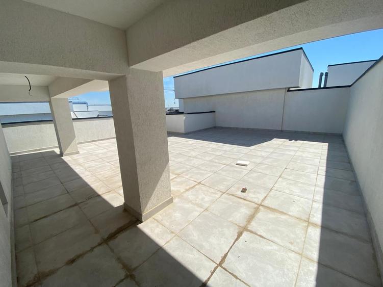 Penthouse cu 3 camere decomandat în Berceni