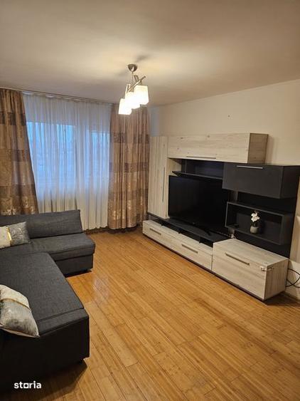Apartament cu 3 camere, mobilat în Titan