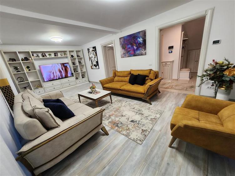 Casă individuală cu 7 camere cu Canalizare în Burdujeni
