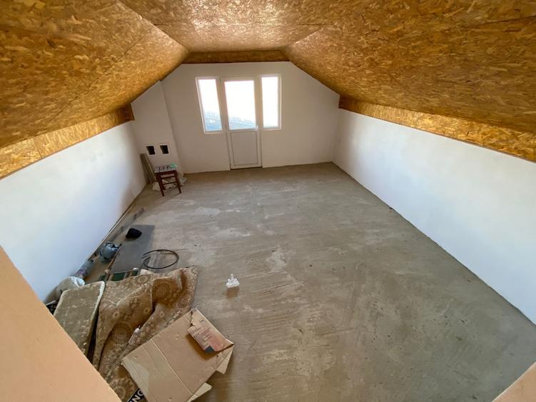 Casă individuală cu 4 camere cu Teren 569 Mp în Cernatu