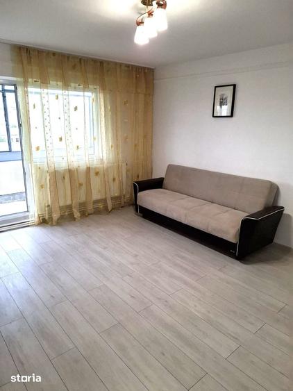 Apartament cu 2 camere semidecomandat în Broșteni