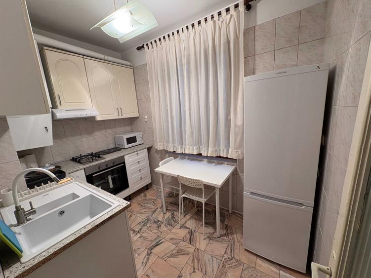 Apartament cu 2 camere decomandat în Floreasca