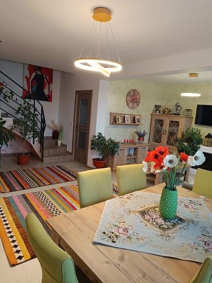 Casă cu 4 camere în Ocna Dejului