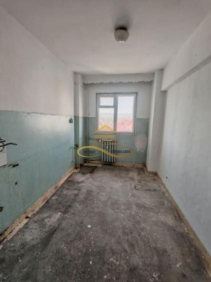 Apartament cu 2 camere decomandat în Narcisa