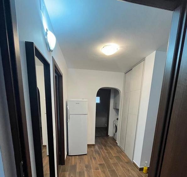 Apartament cu 2 camere decomandat, mobilat în Brâncoveanu